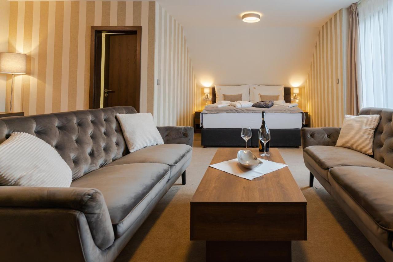 Hotel Demaenova **** Liptowski Mikułasz Zewnętrze zdjęcie