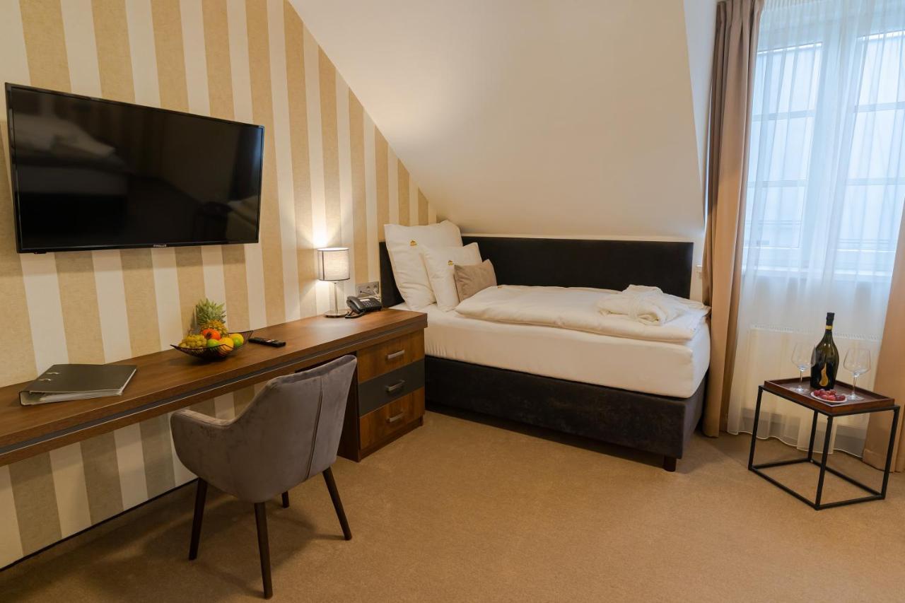 Hotel Demaenova **** Liptowski Mikułasz Zewnętrze zdjęcie