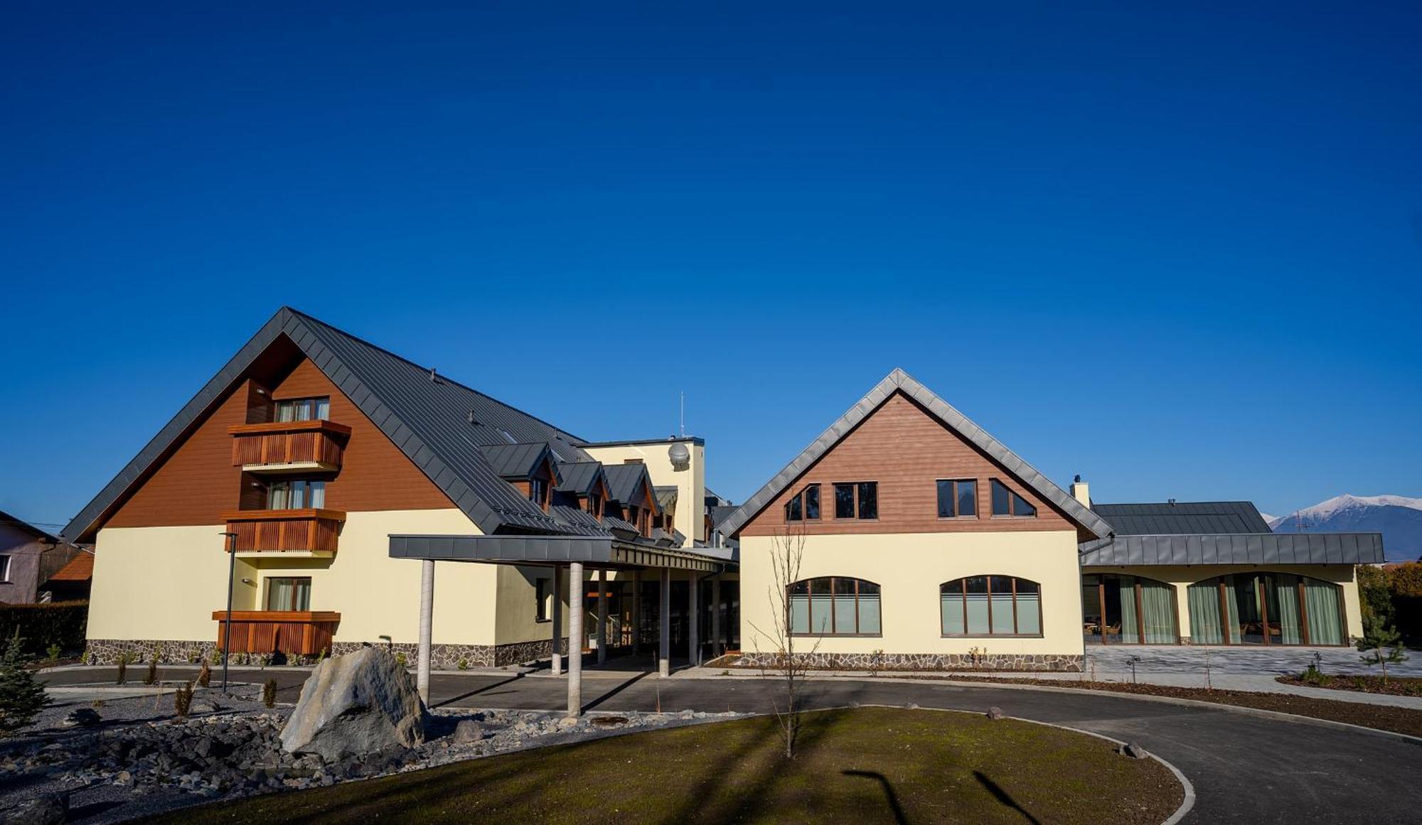 Hotel Demaenova **** Liptowski Mikułasz Zewnętrze zdjęcie